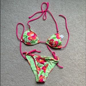 Hollister Bikini Set (top Xs, bottom S)